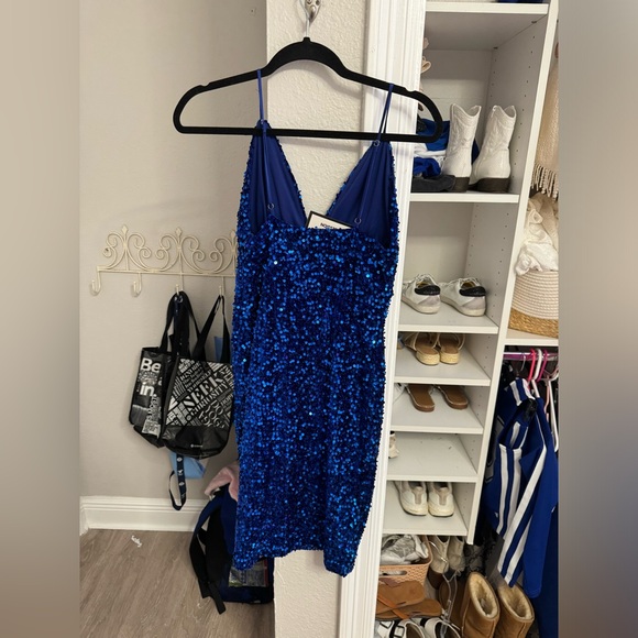 Mini blue Sparkly sequin dress - Picture 2 of 3